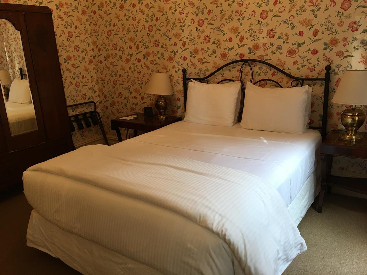 Cowper Inn Пало Алто Екстериор снимка